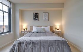Fantastic 2 Bedroom Condo At Pentagon City